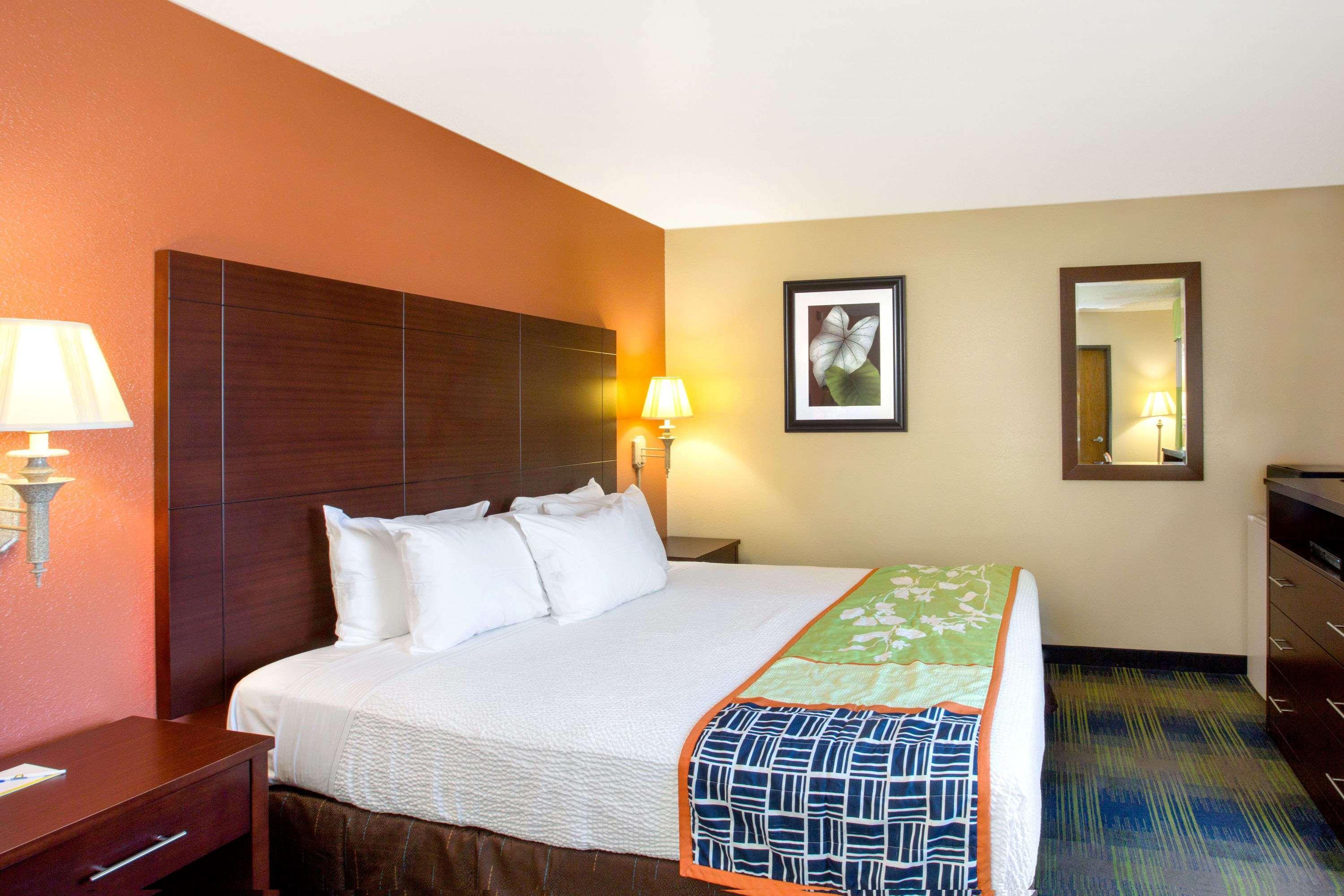 Days Inn By Wyndham Fremont Ngoại thất bức ảnh